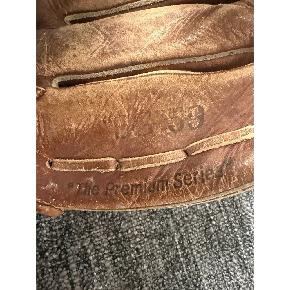 Vintage 1970s 1980s Rawlings SG59 Deep Well 10.5